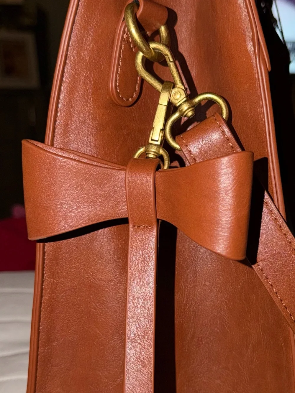Lovevook tan leather